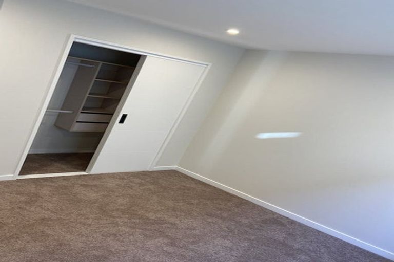 Photo of property in 3 Skua Road, Hobsonville, Auckland, 0616