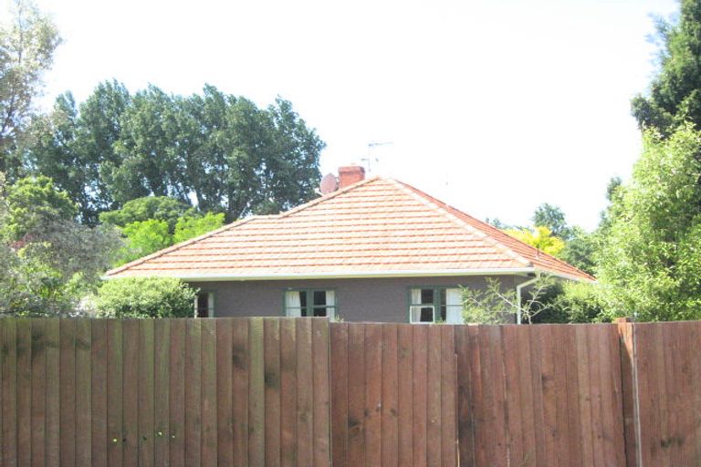 Photo of property in 1 Bard Street, Somerfield, Christchurch, 8024