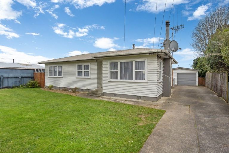 Photo of property in 3 Cobham Street, Levin, 5510