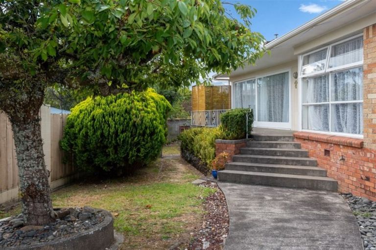 Photo of property in 104 Grande Vue Road, Hillpark, Auckland, 2102