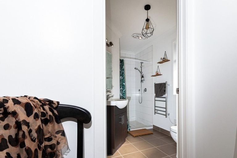 Photo of property in 247 Raeburne Street, Te Awamutu, 3800