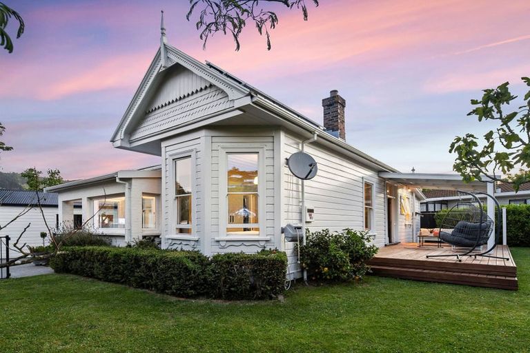 Photo of property in 1/140 Toi Toi Street, Toi Toi, Nelson, 7010