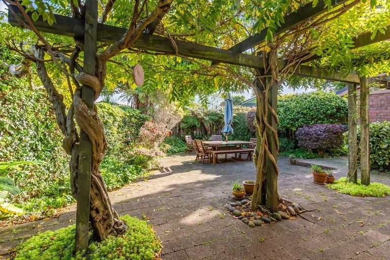 Photo of property in 3 Horopito Road, Waikanae, 5036