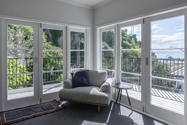 Photo of property in 157 Shakespeare Road, Bluff Hill, Napier, 4110