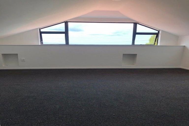 Photo of property in 4 Beatrice Avenue, Hillcrest, Auckland, 0627