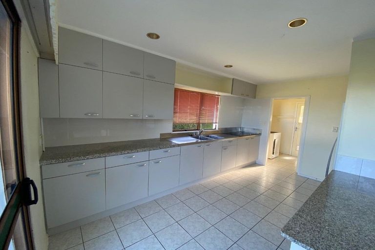 Photo of property in 50 Agincourt Street, Glenfield, Auckland, 0629