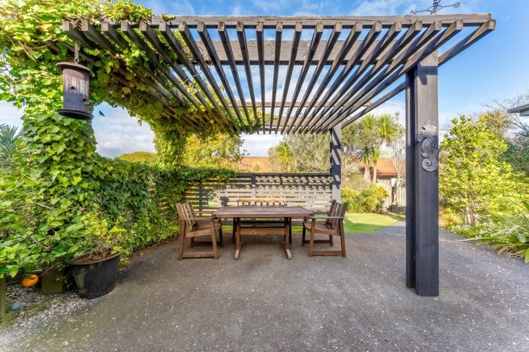 Photo of property in 15 Solan Drive, Waimauku, 0812