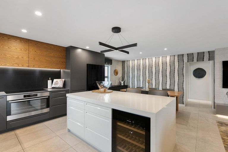 Photo of property in 8b Oceanbeach Road, Mount Maunganui, 3116