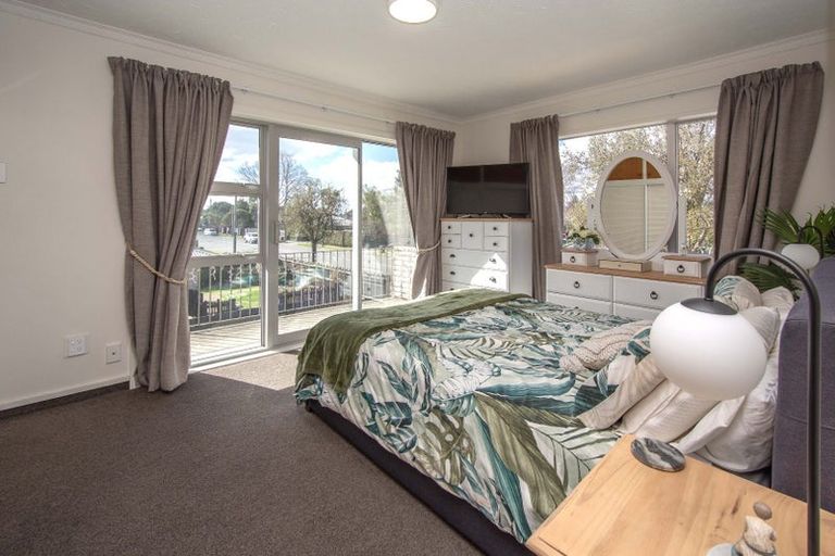 Photo of property in 169 Withells Road, Avonhead, Christchurch, 8042