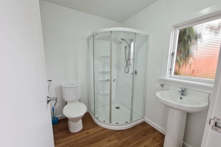 Photo of property in 99 Avonhead Road, Avonhead, Christchurch, 8042