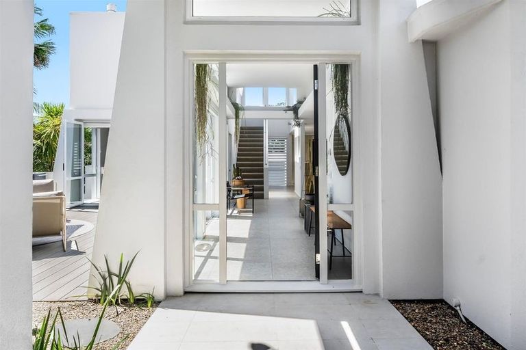 Photo of property in 1a William Street, Takapuna, Auckland, 0622