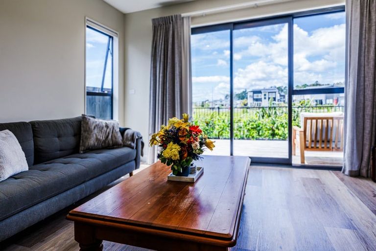 Photo of property in 66 Podgora Avenue, Huapai, Kumeu, 0810