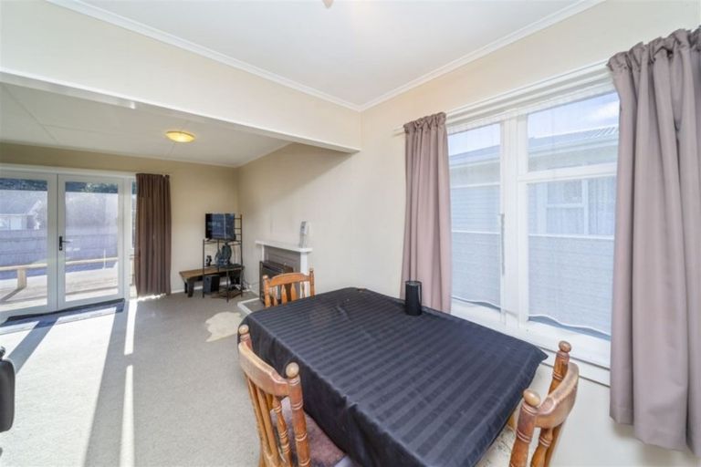 Photo of property in 39 Ramanui Avenue, Hawera, 4610