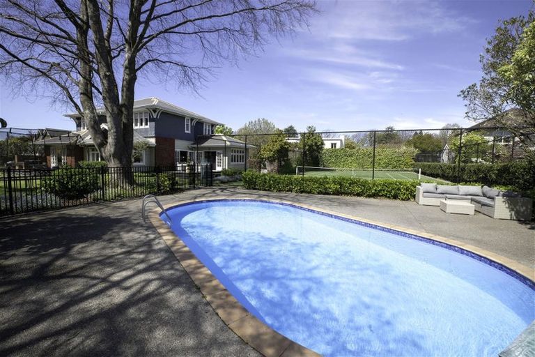 Photo of property in 93 Normans Road, Strowan, Christchurch, 8052