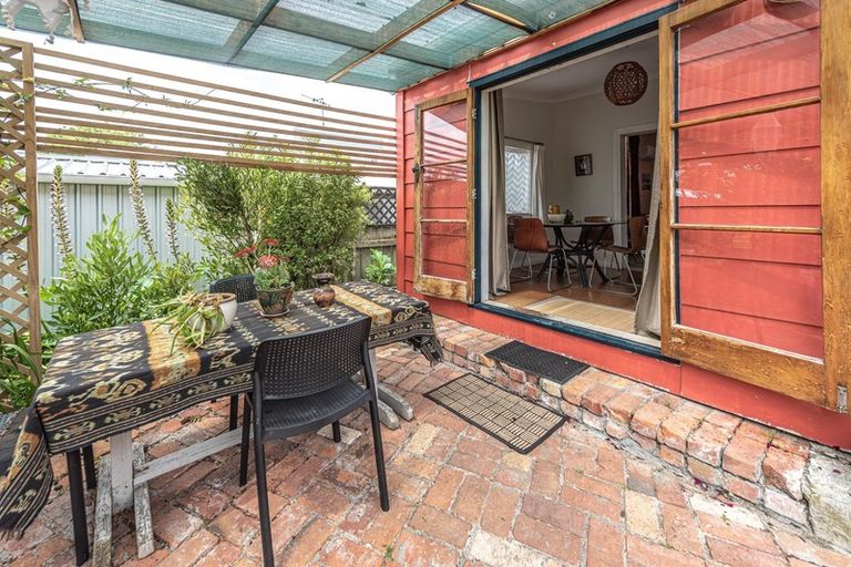 Photo of property in 25 Mason Terrace, Gonville, Whanganui, 4501