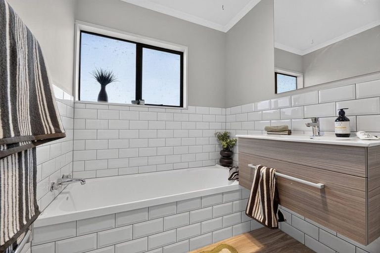 Photo of property in 52a Jellicoe Street, Greytown, 5712