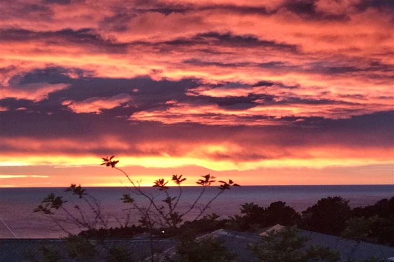 Photo of property in 6 Madeley Road, Mount Pleasant, Christchurch, 8081