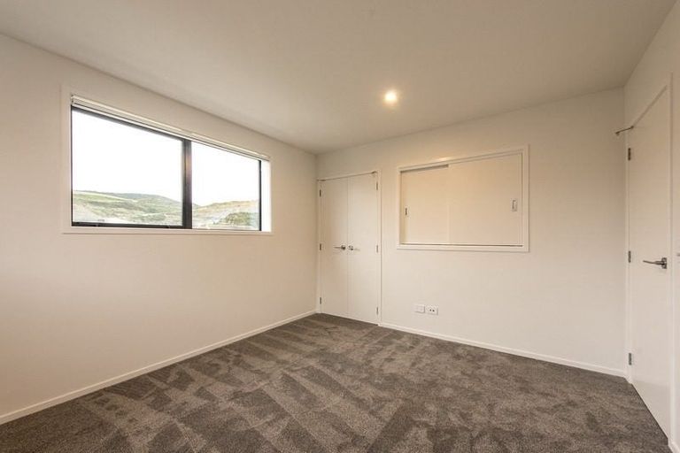 Photo of property in 2/16 Biddle Crescent, Taita, Lower Hutt, 5011