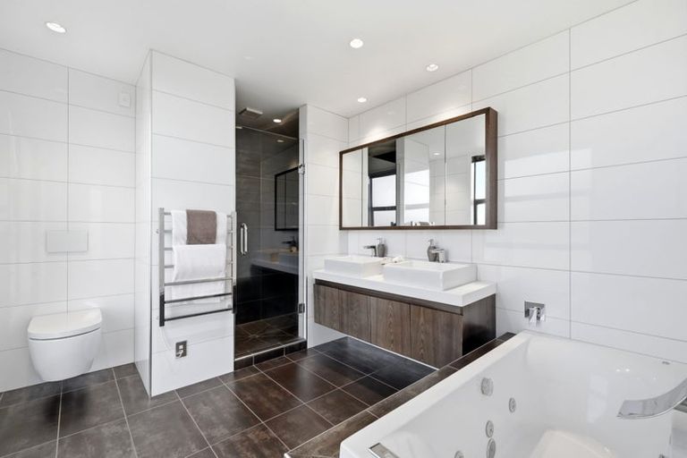 Photo of property in 66a Mansfield Avenue, St Albans, Christchurch, 8014