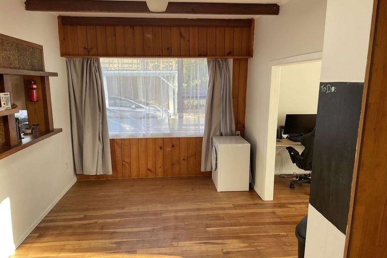 Photo of property in 53 Fraser Avenue, Johnsonville, Wellington, 6037