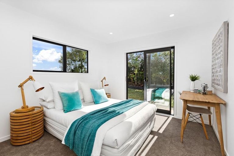 Photo of property in 39 Stanmore Bay Road, Stanmore Bay, Whangaparaoa, 0932