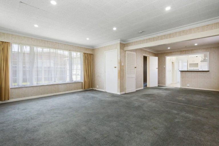 Photo of property in 9 Airdrie Avenue, Epuni, Lower Hutt, 5011