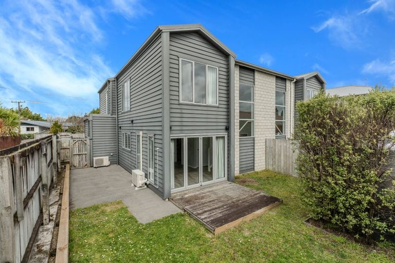 Photo of property in 27b Southsea Crescent, Silverdale, Hamilton, 3216