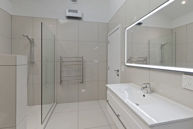 Photo of property in 27 Arrowtn-lke Hayes Road, Lake Hayes, Queenstown, 9371