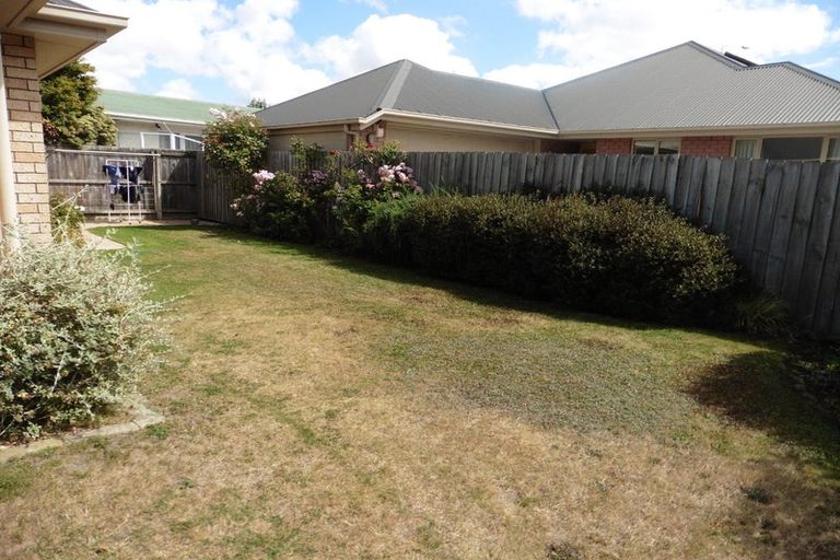 Photo of property in 63 Bevington Street, Avonhead, Christchurch, 8042