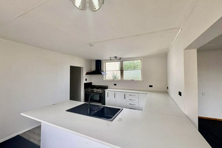 Photo of property in 93 Wilson Street, Hawera, 4610