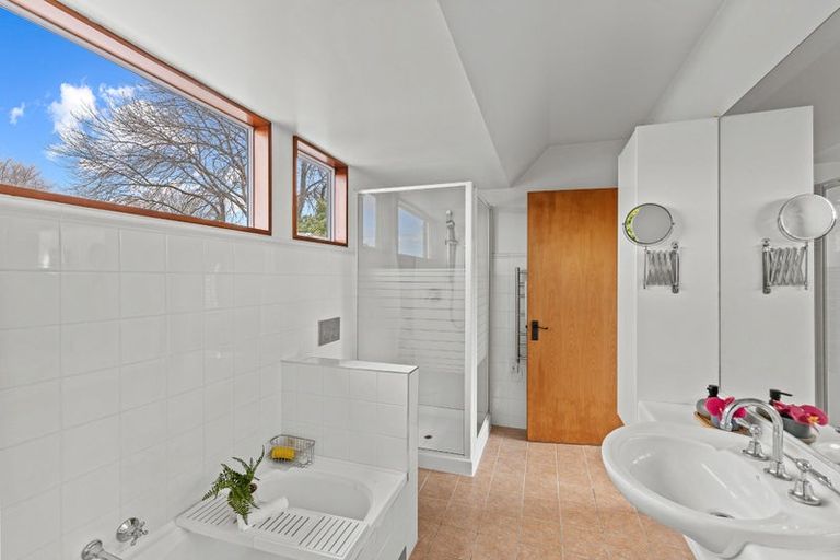 Photo of property in 2/151 Idris Road, Strowan, Christchurch, 8052