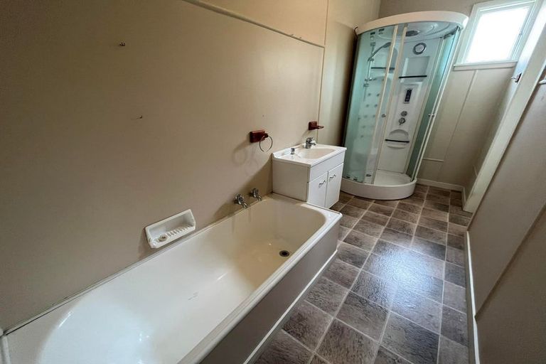 Photo of property in 124 Lonsdale Street, New Brighton, Christchurch, 8083