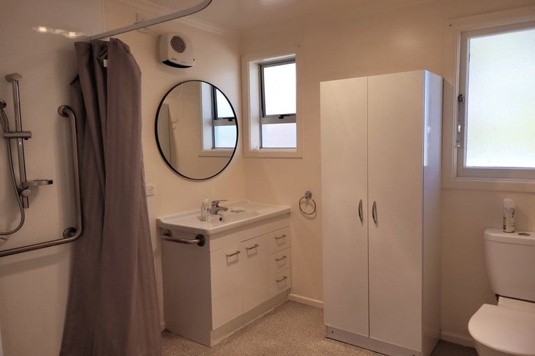 Photo of property in 43 Mackinnon Loop, Te Anau, 9600