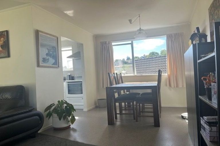 Photo of property in 12 Redwing Street, Browns Bay, Auckland, 0630