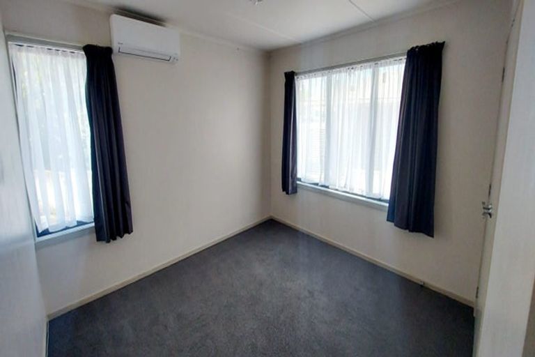 Photo of property in 45 Coniston Avenue, Te Atatu South, Auckland, 0610