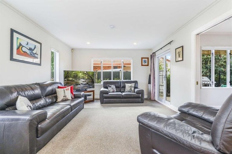 Photo of property in 51 Nielsen Gardens, Rototuna, Hamilton, 3210