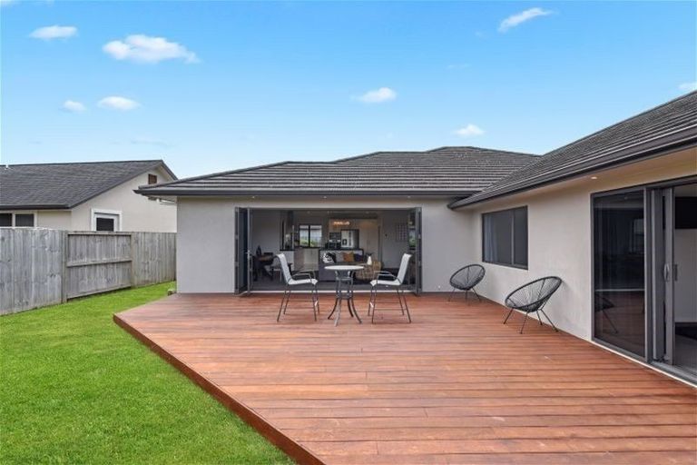 Photo of property in 8 Platina Place, Flagstaff, Hamilton, 3210