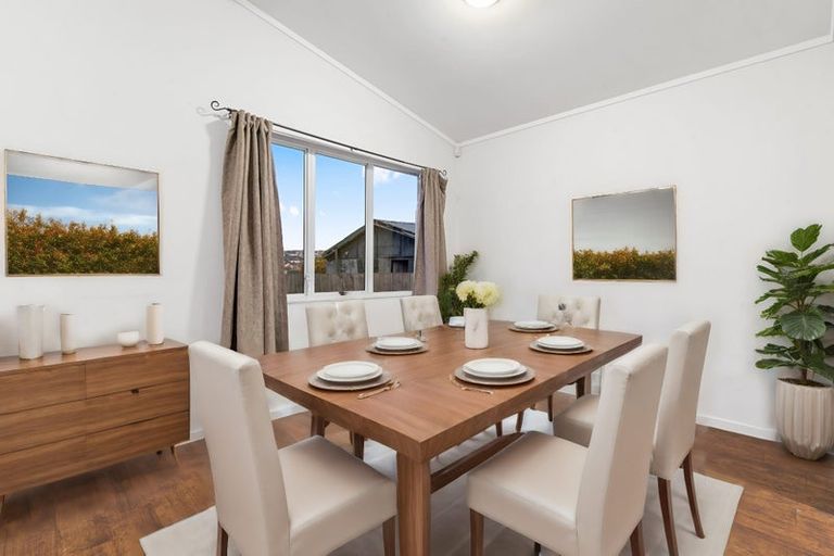 Photo of property in 25 Pukeroa Place, Papakura, 2110