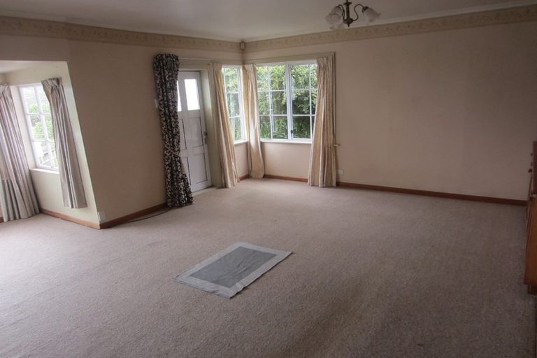 Photo of property in 62 Paremata Crescent, Paremata, Porirua, 5024