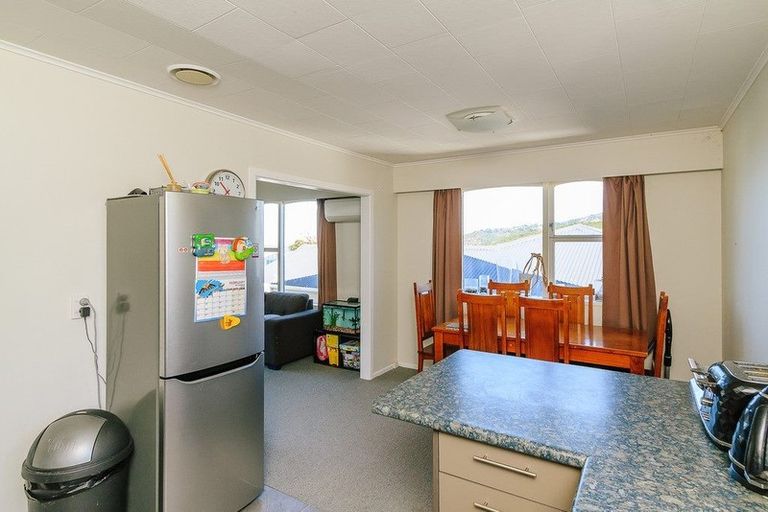 Photo of property in 8 Christchurch Crescent, Kelson, Lower Hutt, 5010