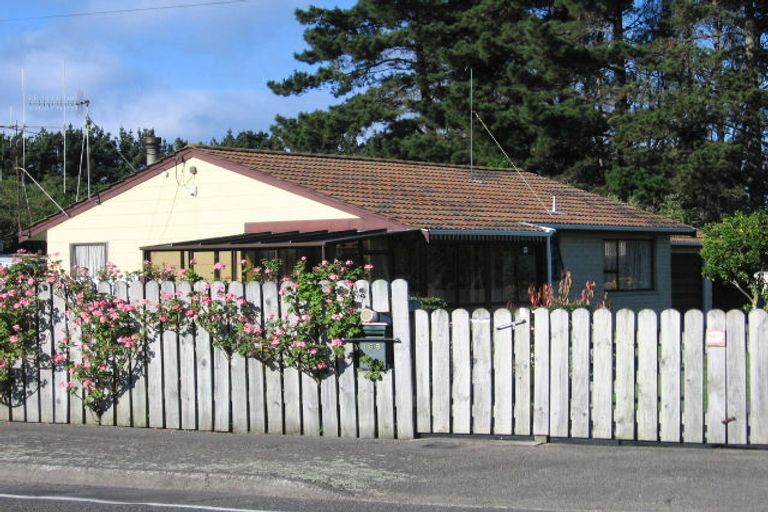 Photo of property in 169 Rangiuru Road, Otaki, 5512