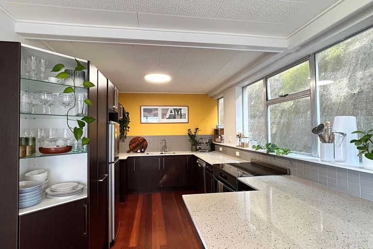 Photo of property in Greenmantle Flats, 88a Salamanca Road, Kelburn, Wellington, 6012