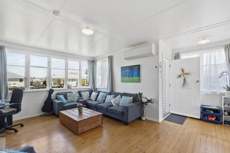 Photo of property in 8 Spenser Road, Enderley, Hamilton, 3214