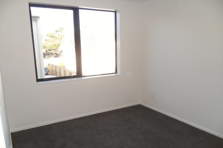 Photo of property in 16 Inglis Street, Seatoun, Wellington, 6022