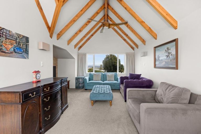 Photo of property in 121 Thompson Road, Bluff Hill, Napier, 4110