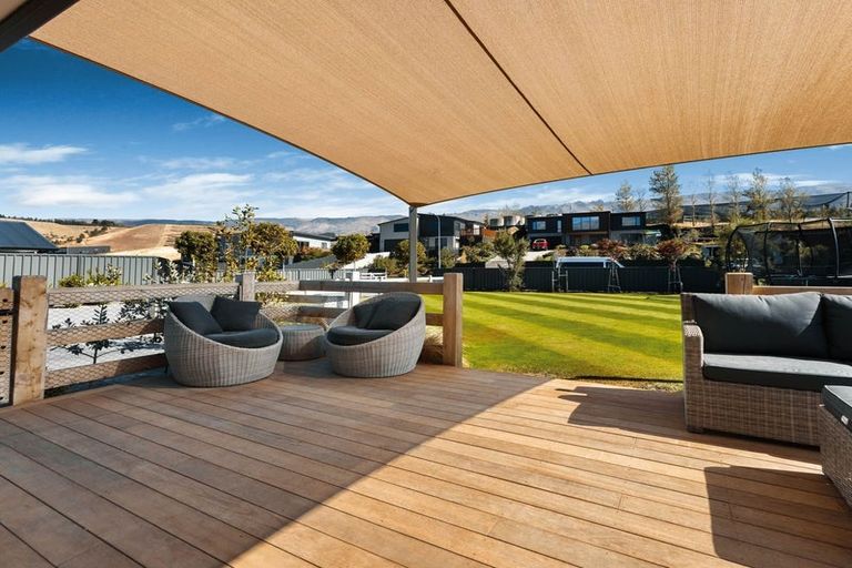 Photo of property in 78 Stratford Drive, Mount Pisa, Cromwell, 9383