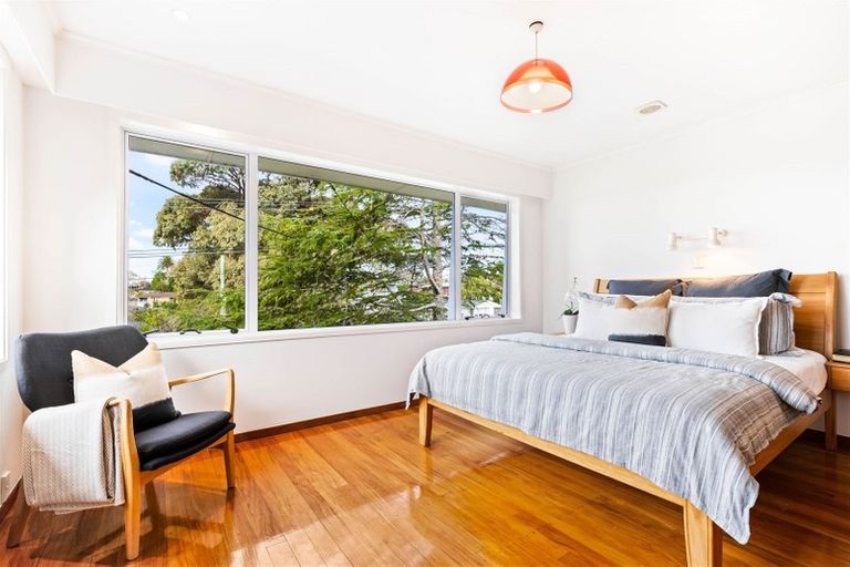 Photo of property in 113 Tiroroa Avenue, Te Atatu South, Auckland, 0610