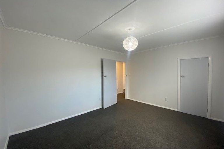 Photo of property in 36 Hinau Grove, Wainuiomata, Lower Hutt, 5014
