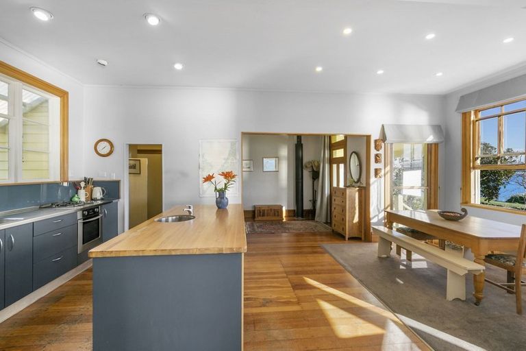 Photo of property in 465 Muritai Road, Eastbourne, Lower Hutt, 5013