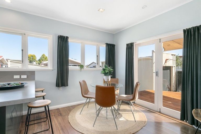 Photo of property in 44 Douglas Mclean Avenue, Marewa, Napier, 4110